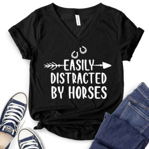 Easly Distracted by Horses T-Shirt V-Neck for Women 2